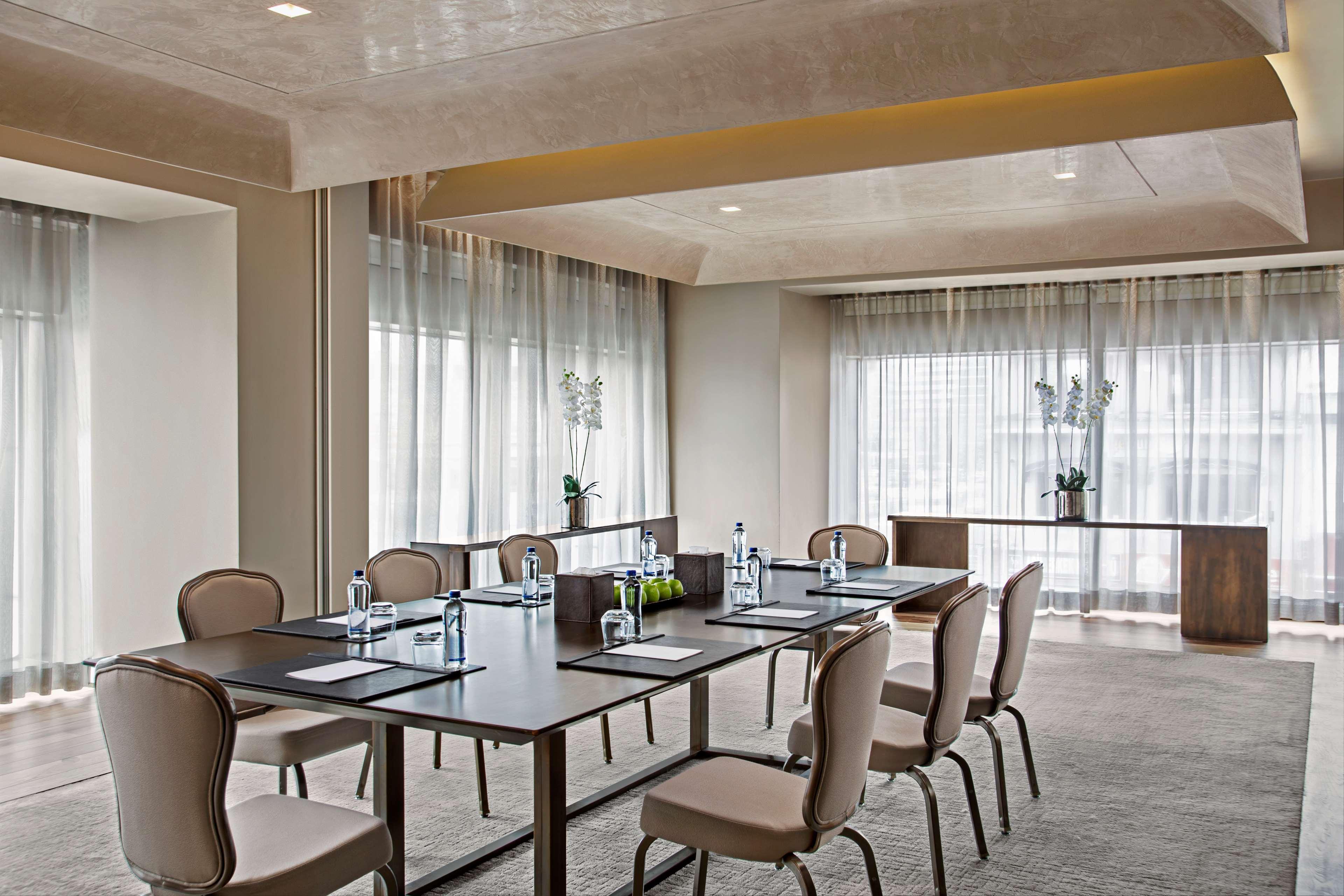 Hyatt Centric Levent Istanbul Hotel Екстериор снимка