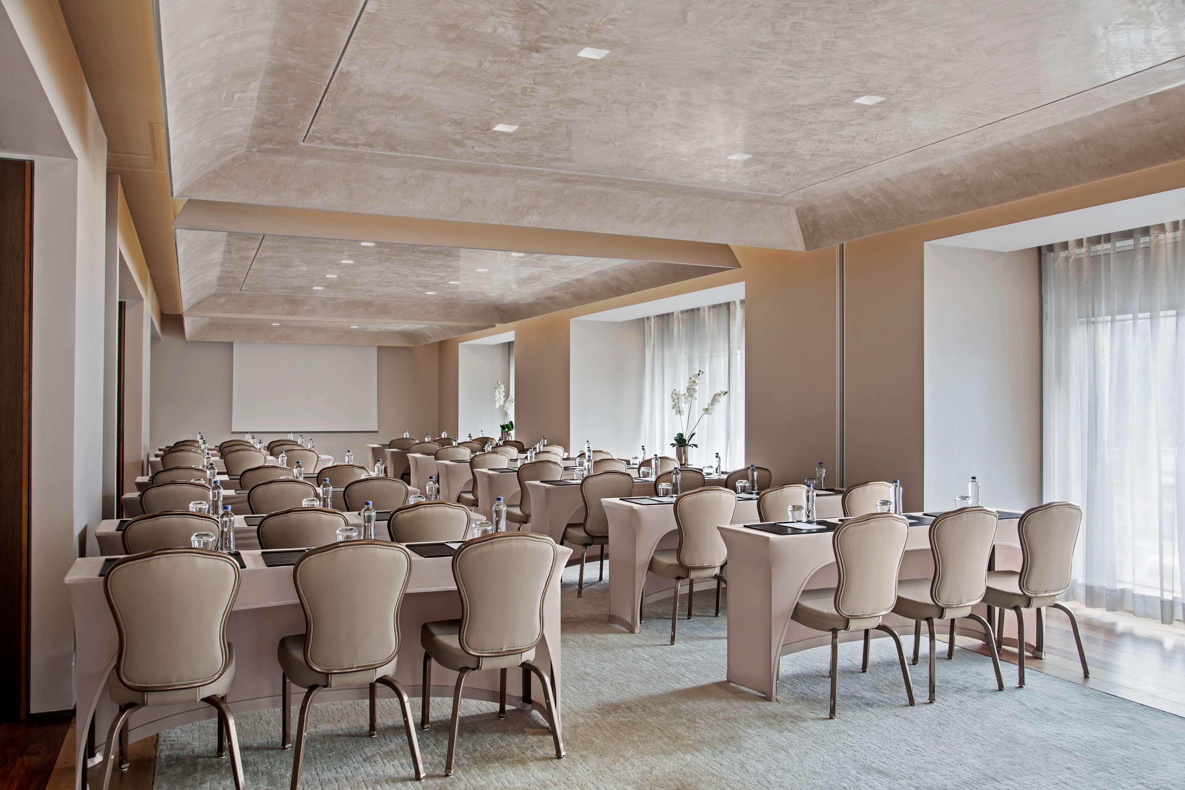 Hyatt Centric Levent Istanbul Hotel Екстериор снимка